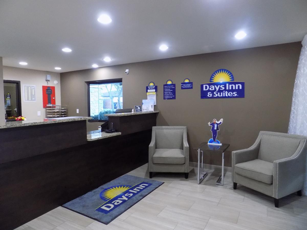 Days Inn & Suites By Wyndham Монро Экстерьер фото